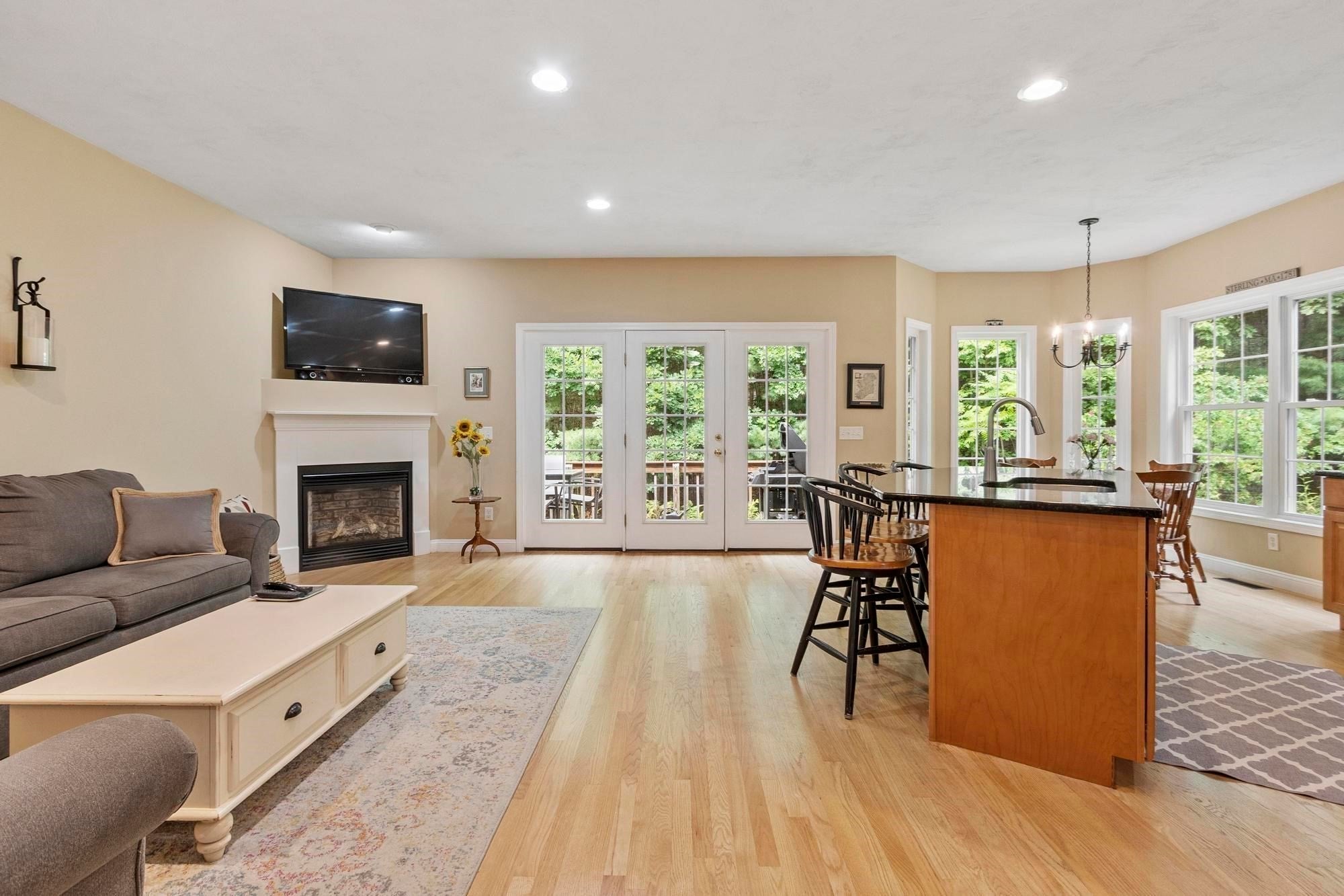 6 Pheasant Hill Ln