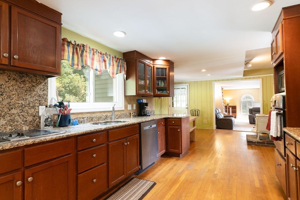 757 South St, Southbridge, MA, 757 South St, Southbridge, MA Photo #7