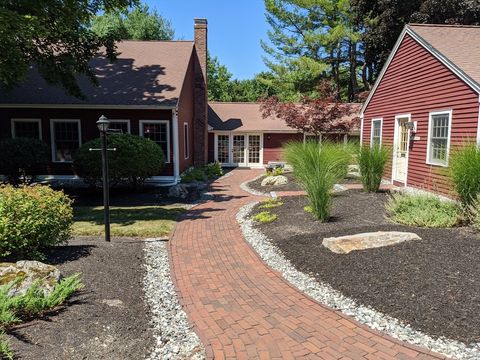 42 Davis Rd 2-2 Acton MA 01720