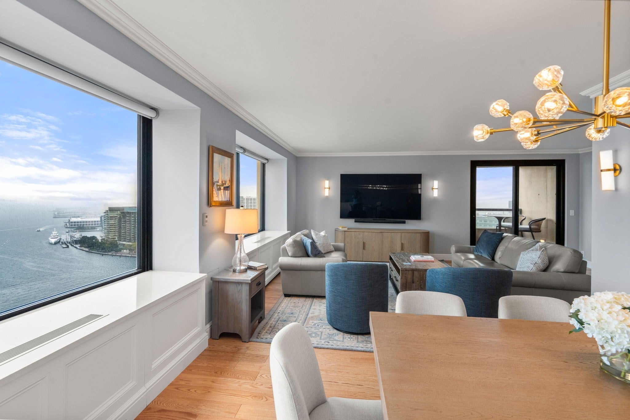65 East India Row #27F Floor 27