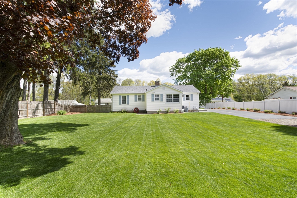 70 Trinity Ave, Worcester, MA Photo #27
