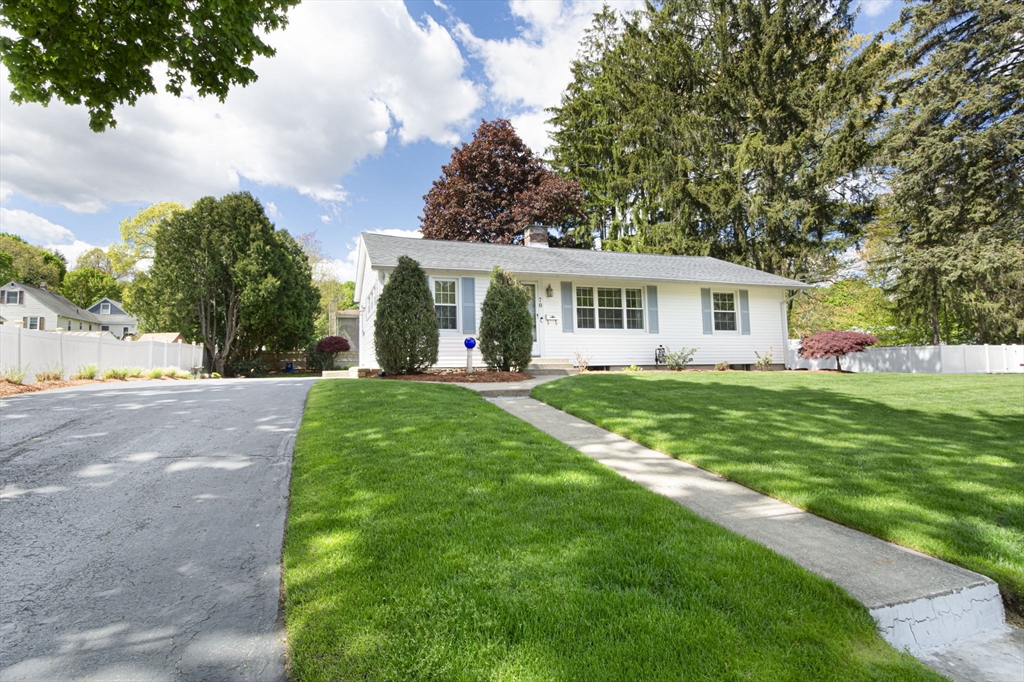 70 Trinity Ave, Worcester, MA Photo #3