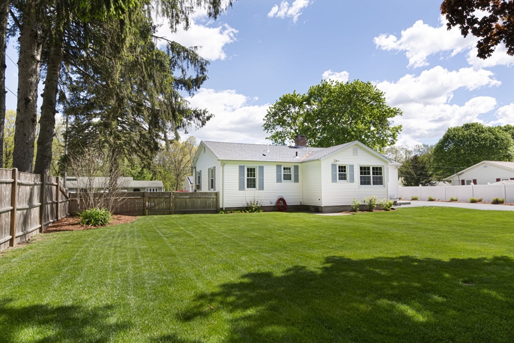 70 Trinity Ave, Worcester, MA Photo #25