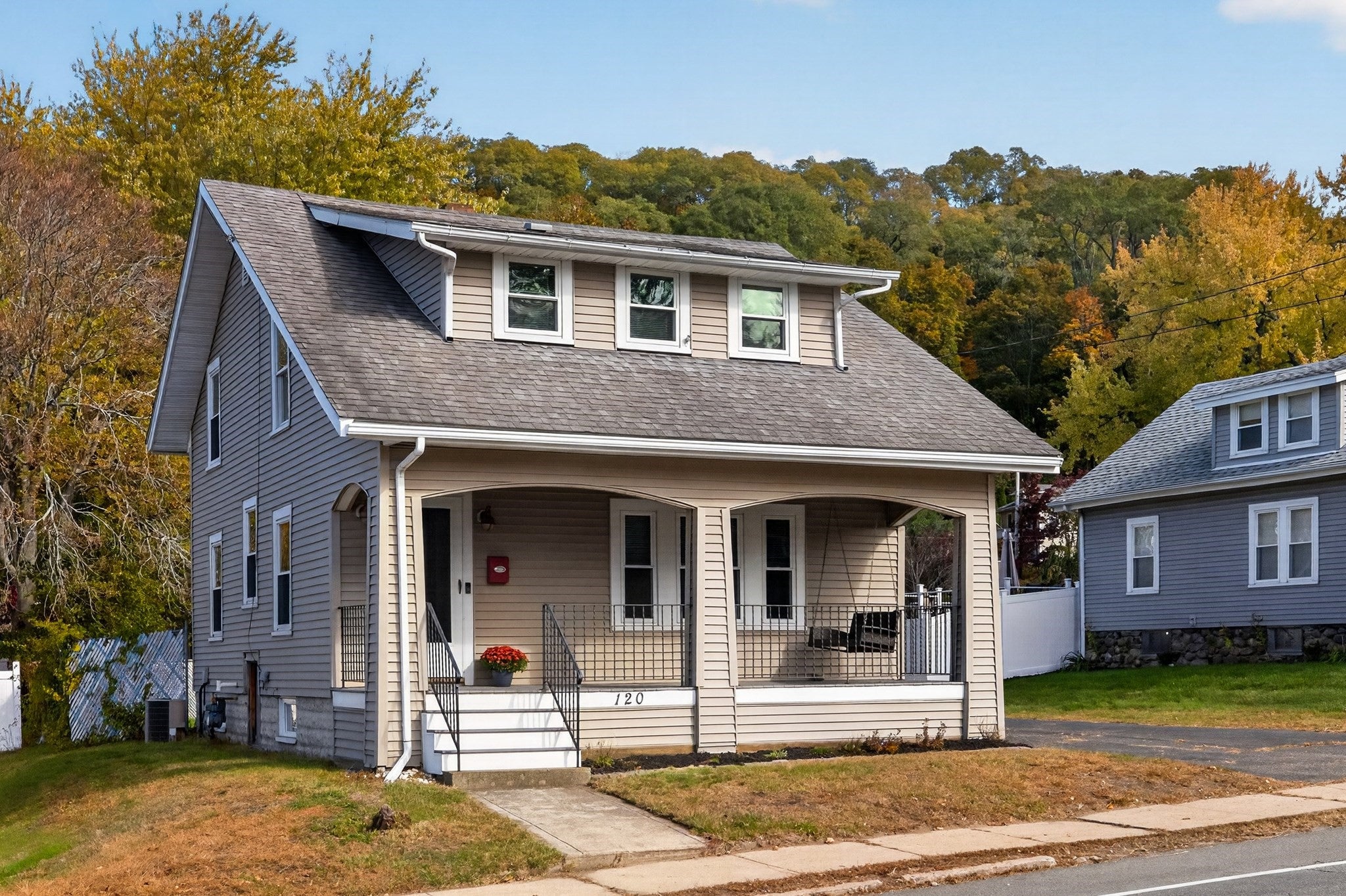 120 Groveland St