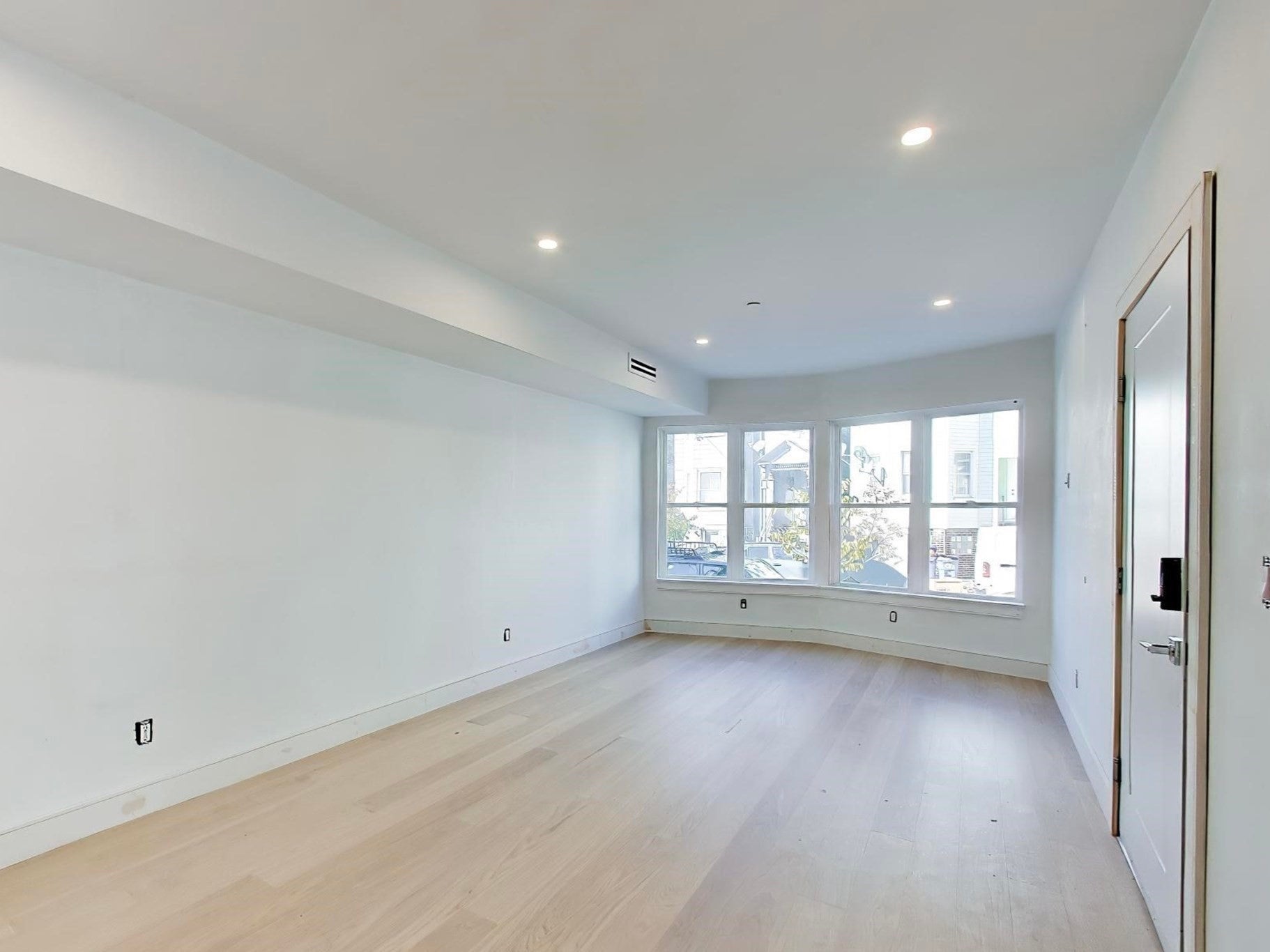261 Princeton St 201