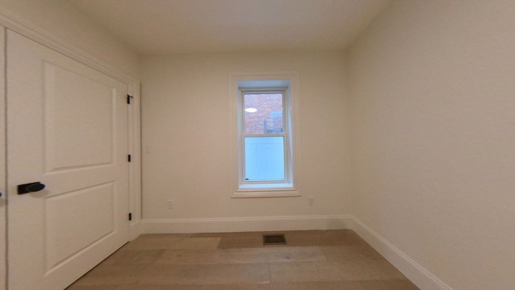 154 Summer St 154
