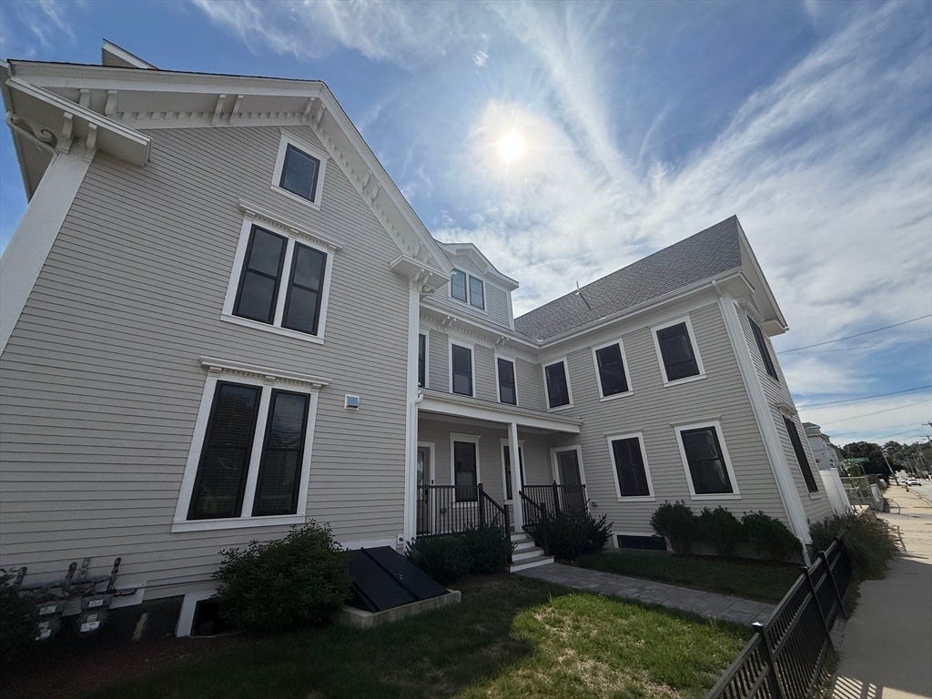 Photo of 154 Summer St, Medford, MA