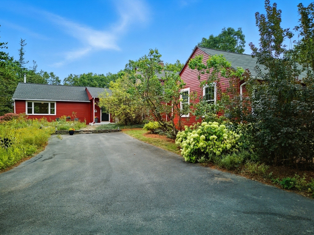 523 Martins Pond Road