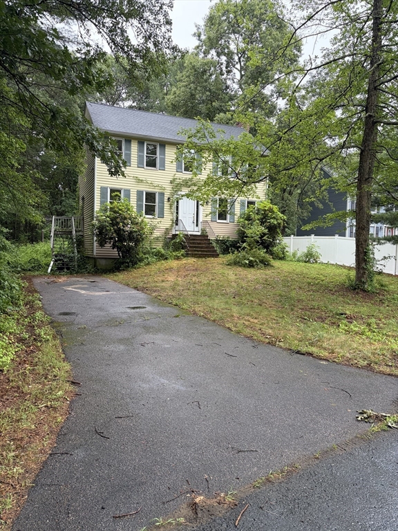 27 Margaret Dr