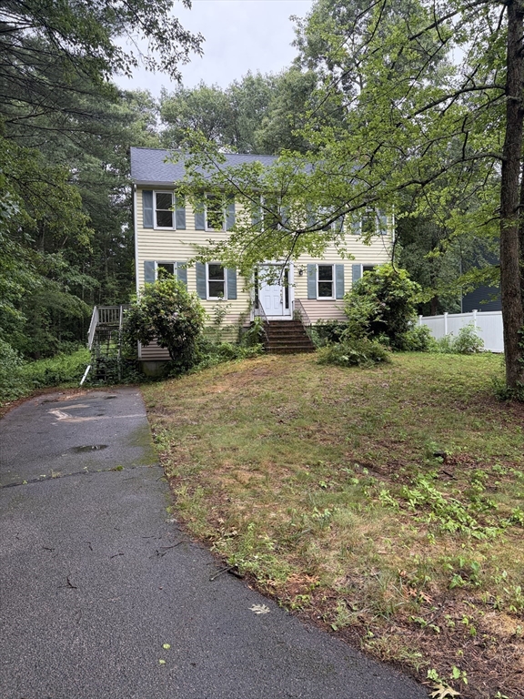 27 Margaret Dr