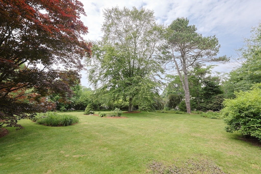 Attleboro, Massachusetts 02703, United States, 4 Bedrooms Bedrooms, ,2 BathroomsBathrooms,Residential,Active,152795