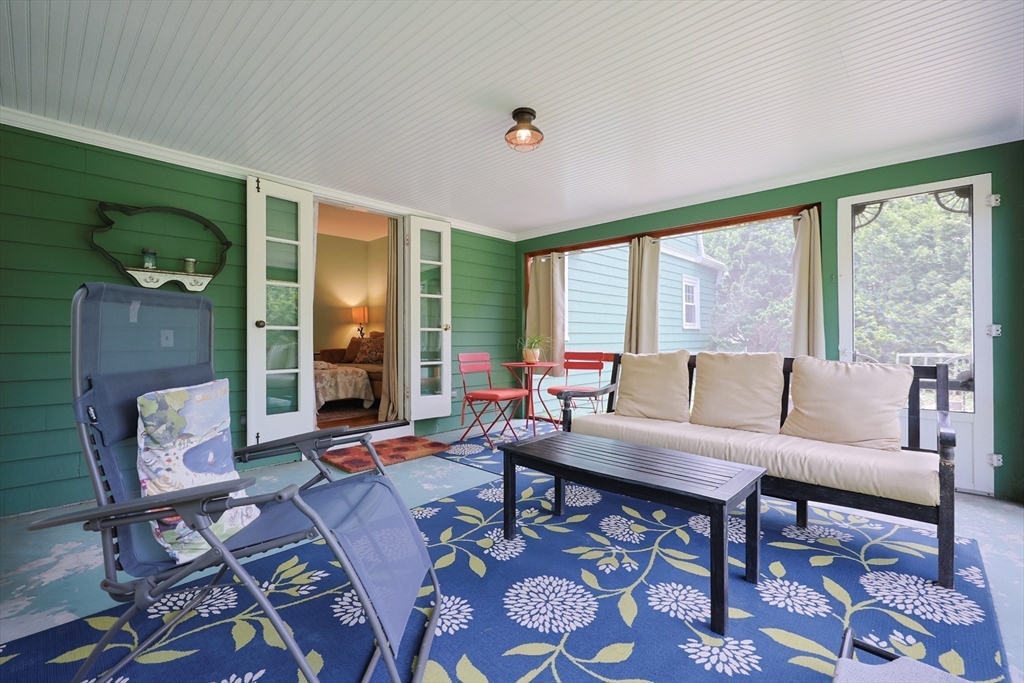 Attleboro, Massachusetts 02703, United States, 4 Bedrooms Bedrooms, ,2 BathroomsBathrooms,Residential,Active,152795