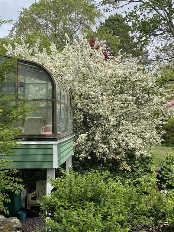 Attleboro, Massachusetts 02703, United States, 4 Bedrooms Bedrooms, ,2 BathroomsBathrooms,Residential,Active,152795