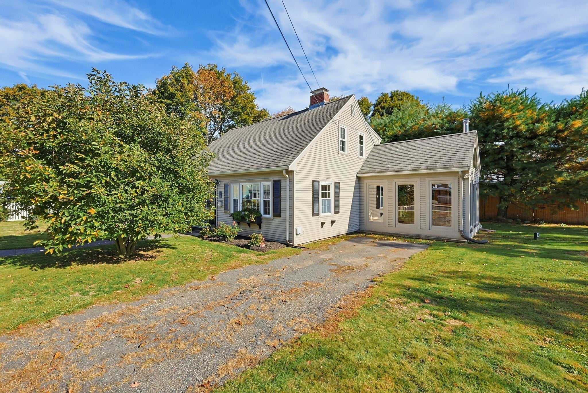 62 Alandale Pkwy