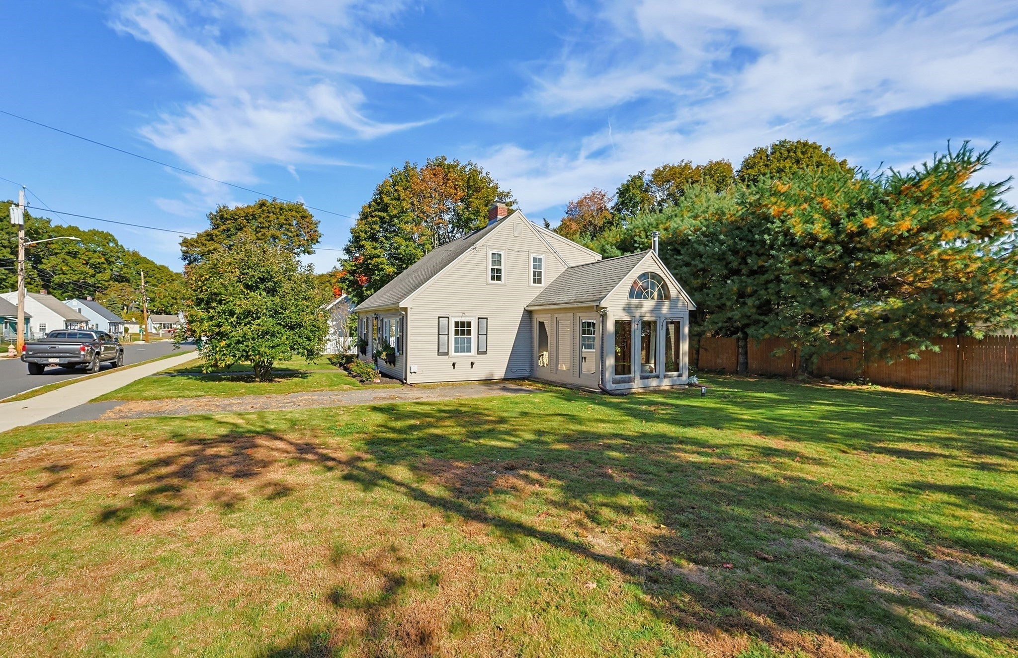 62 Alandale Pkwy