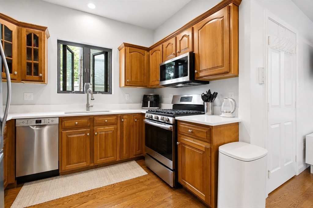 265 Emerson St 3