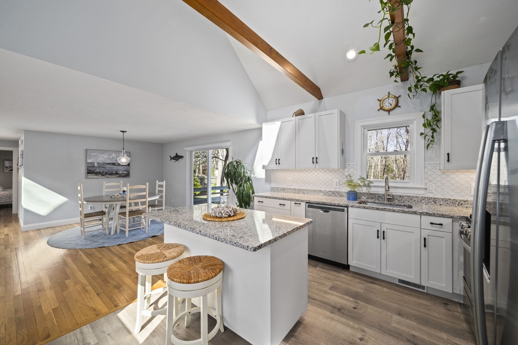 53 Sadys Ln, Falmouth, MA Photo #3