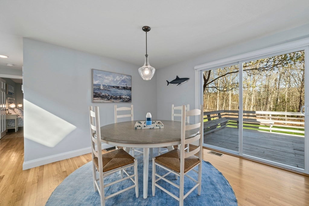 53 Sadys Ln, Falmouth, MA Photo #7