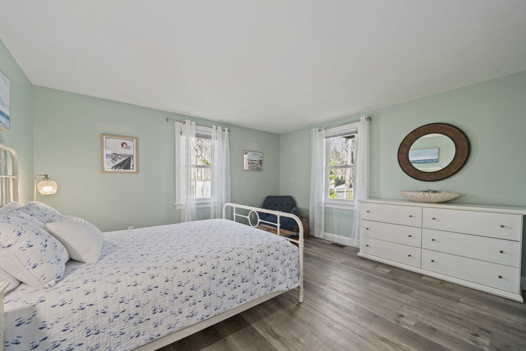 53 Sadys Ln, Falmouth, MA Photo #13