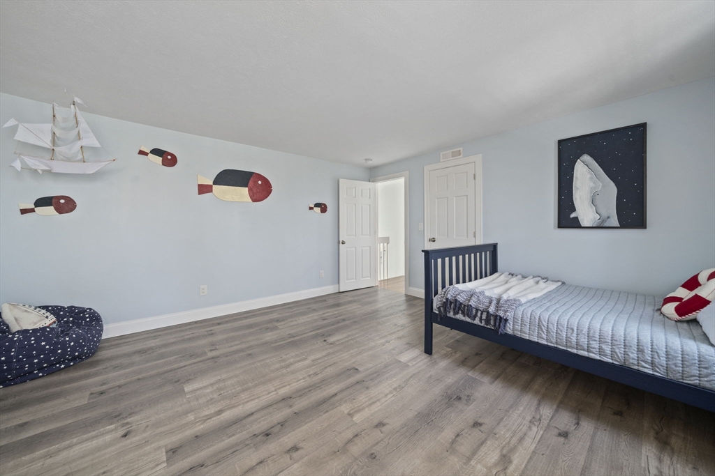 53 Sadys Ln, Falmouth, MA Photo #21