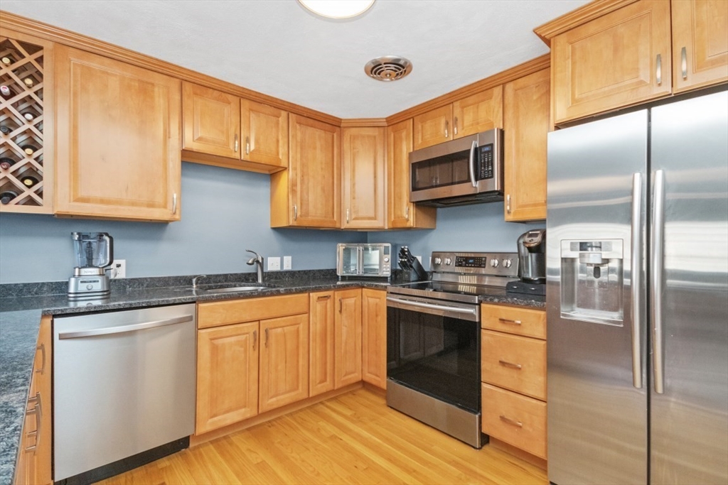 40 Whitman Rd 1-3