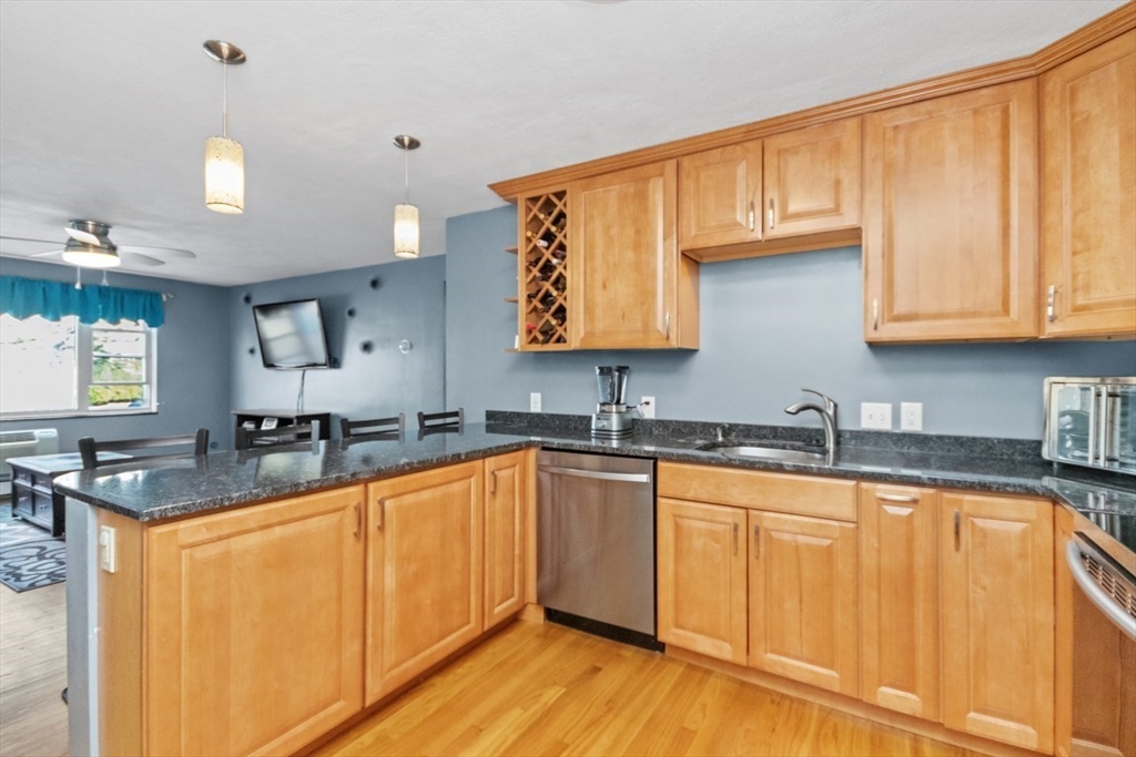 40 Whitman Rd 1-3