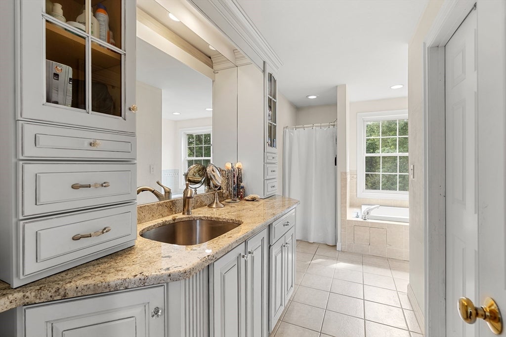 72 Alpine Way, Tyngsborough, MA, 72 Alpine Way, Tyngsborough, MA Photo #24