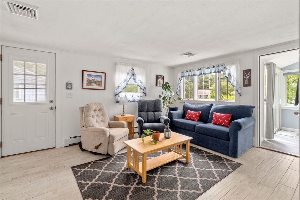 115 Wareham Lake Shore Dr