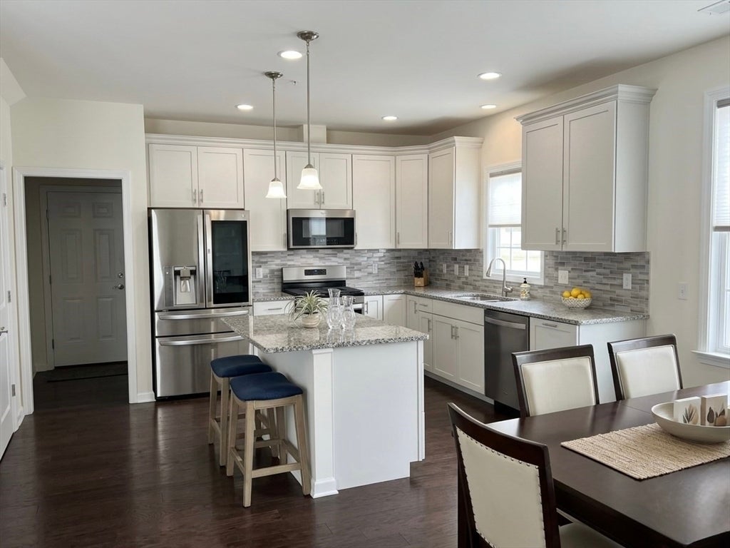 4 Aspen Way, Hopkinton, MA, 4 Aspen Way, Hopkinton, MA Photo #4