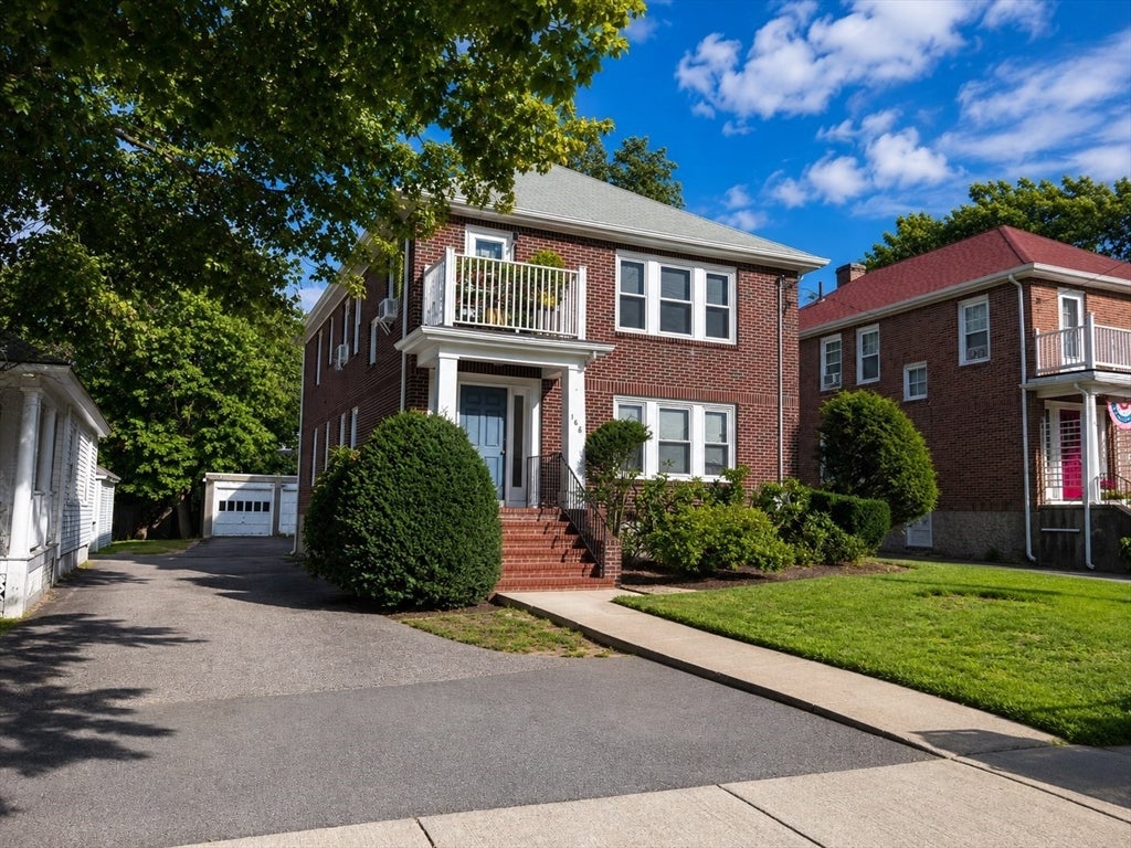 166-168 East Side Pkwy, Newton, MA, 166-168 East Side Pkwy, Newton, MA Photo #3