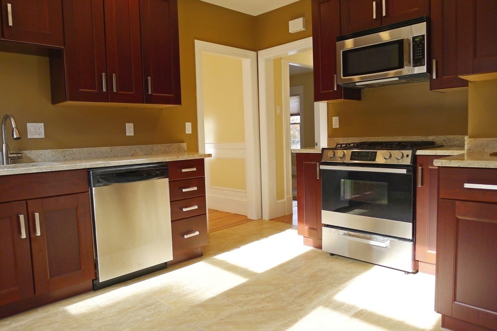 166-168 East Side Pkwy, Newton, MA, 166-168 East Side Pkwy, Newton, MA Photo #12