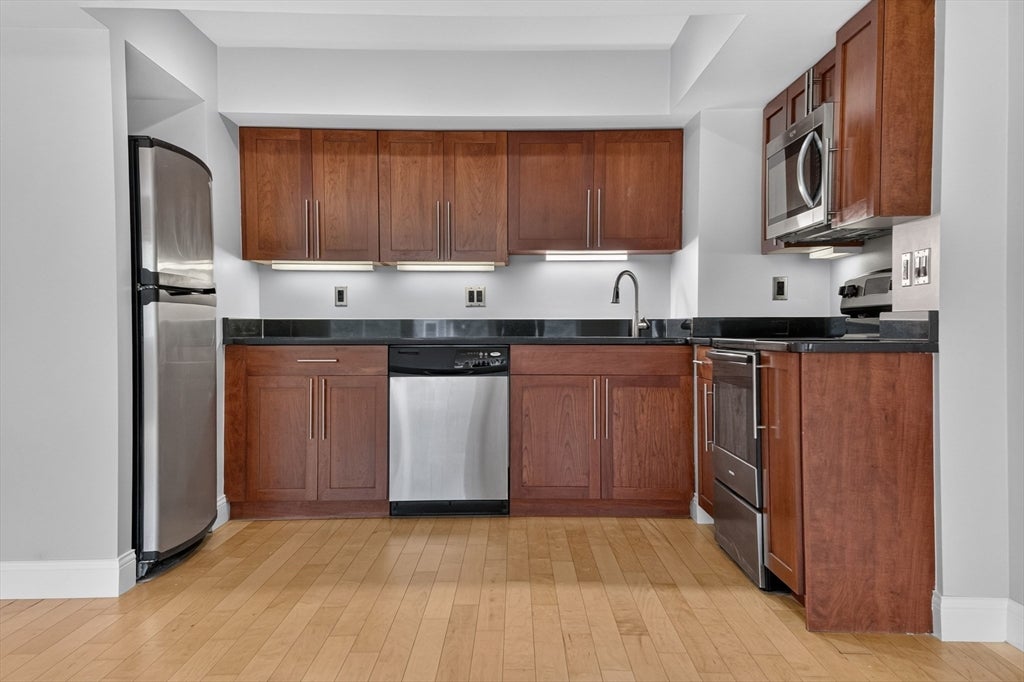 1600 Beacon St 1009