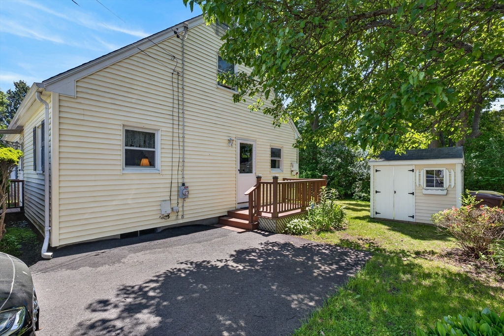 22 Myrtle Ave