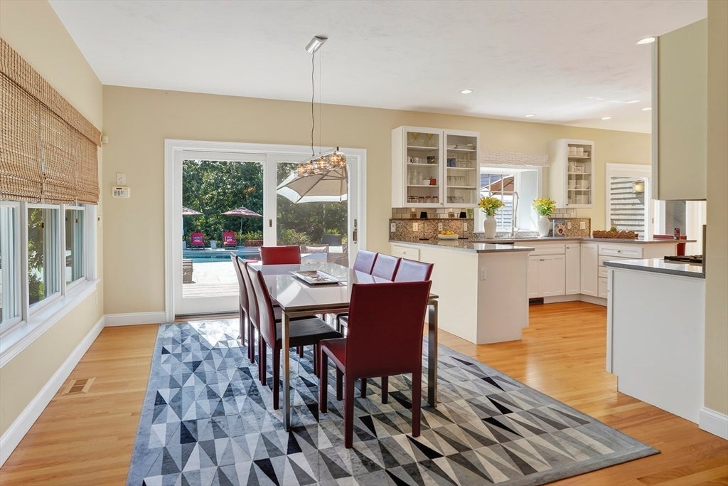 8 Woodhaven Dr, Edgartown, MA Photo #9