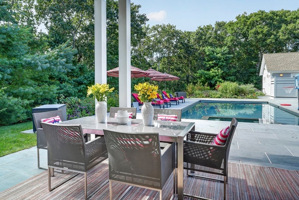 8 Woodhaven Dr, Edgartown, MA Photo #35