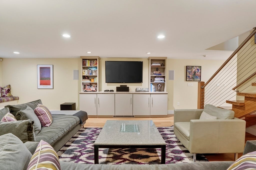 8 Woodhaven Dr, Edgartown, MA Photo #28
