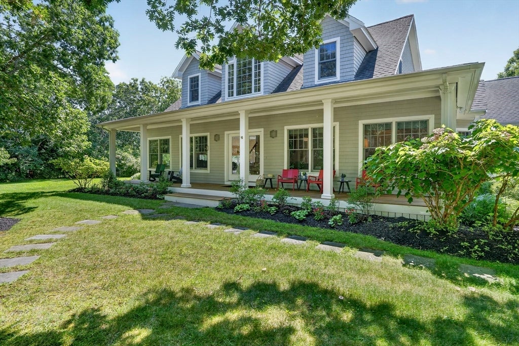 8 Woodhaven Dr, Edgartown, MA Photo #2