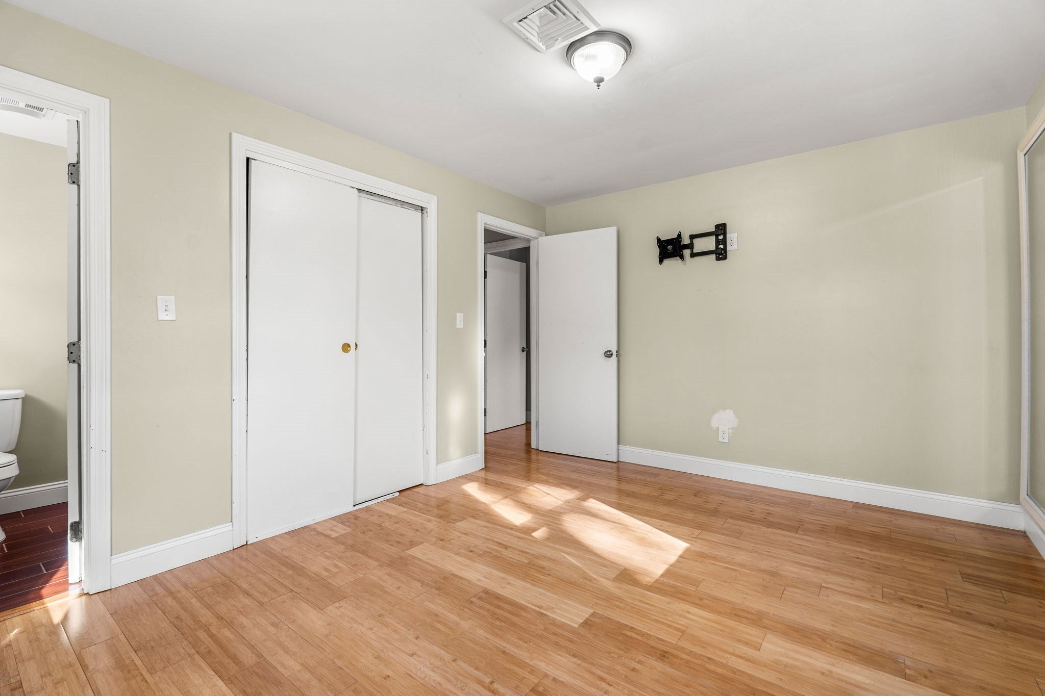 675 West St, Stoughton, MA, 675 West St, Stoughton, MA Photo #29
