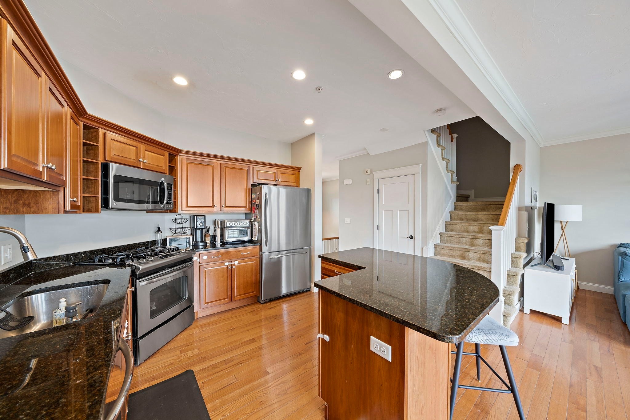 70 Parkview St, Weymouth, MA, 70 Parkview St, Weymouth, MA Photo #10