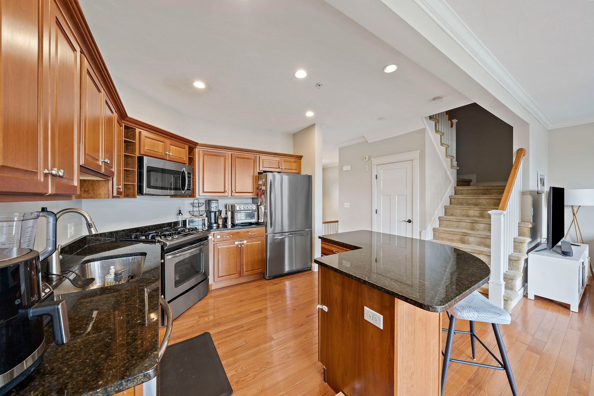 70 Parkview St, Weymouth, MA, 70 Parkview St, Weymouth, MA Photo #9