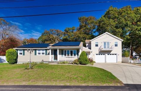 Photo of 25 Westwood Dr, Dartmouth, MA 02747 (MLS # 73447879)