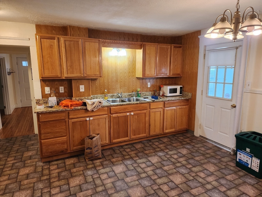1260 Grafton St, Worcester, MA, 1260 Grafton St, Worcester, MA Photo #11