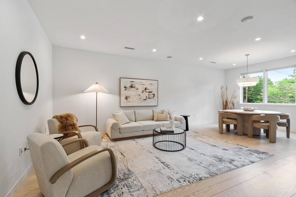 269 Sudbury Rd