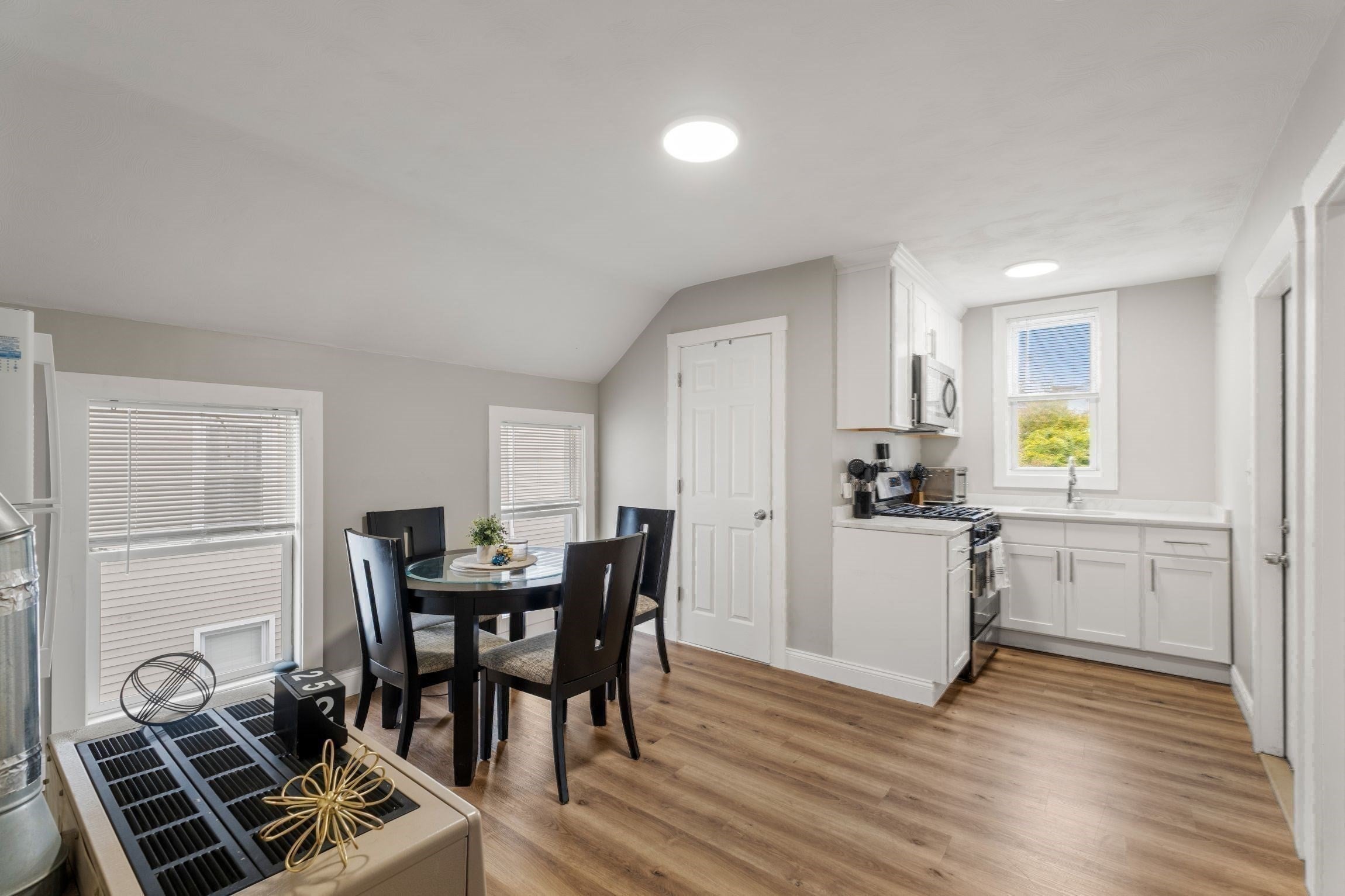 207 Belleville Ave, New Bedford, MA, 207 Belleville Ave, New Bedford, MA Photo #23