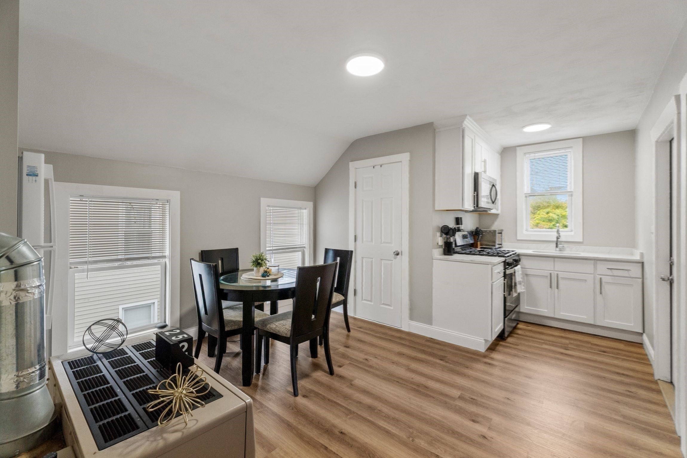 207 Belleville Ave, New Bedford, MA, 207 Belleville Ave, New Bedford, MA Photo #31