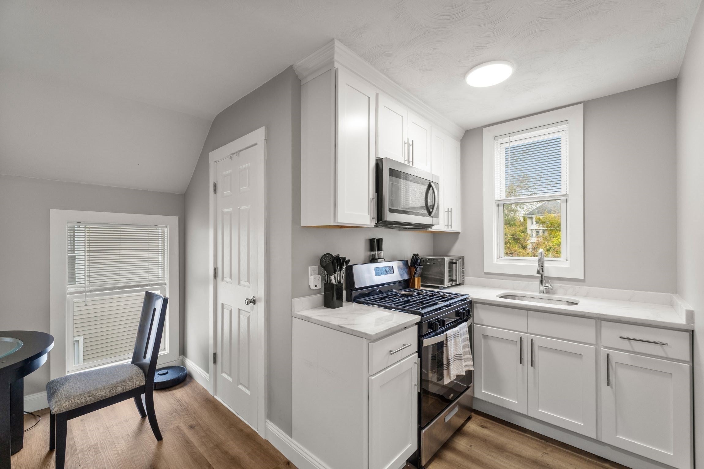 207 Belleville Ave, New Bedford, MA, 207 Belleville Ave, New Bedford, MA Photo #9
