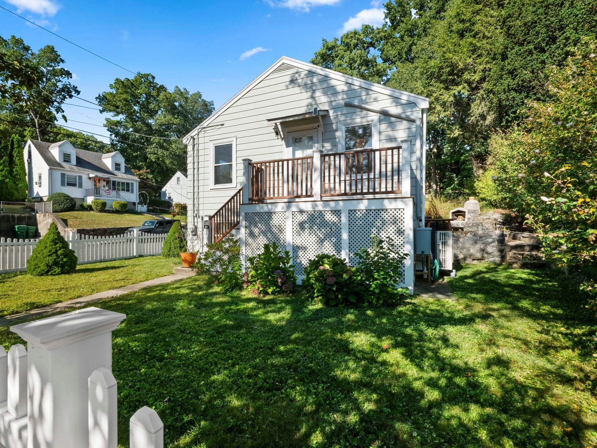 4 Ralph St