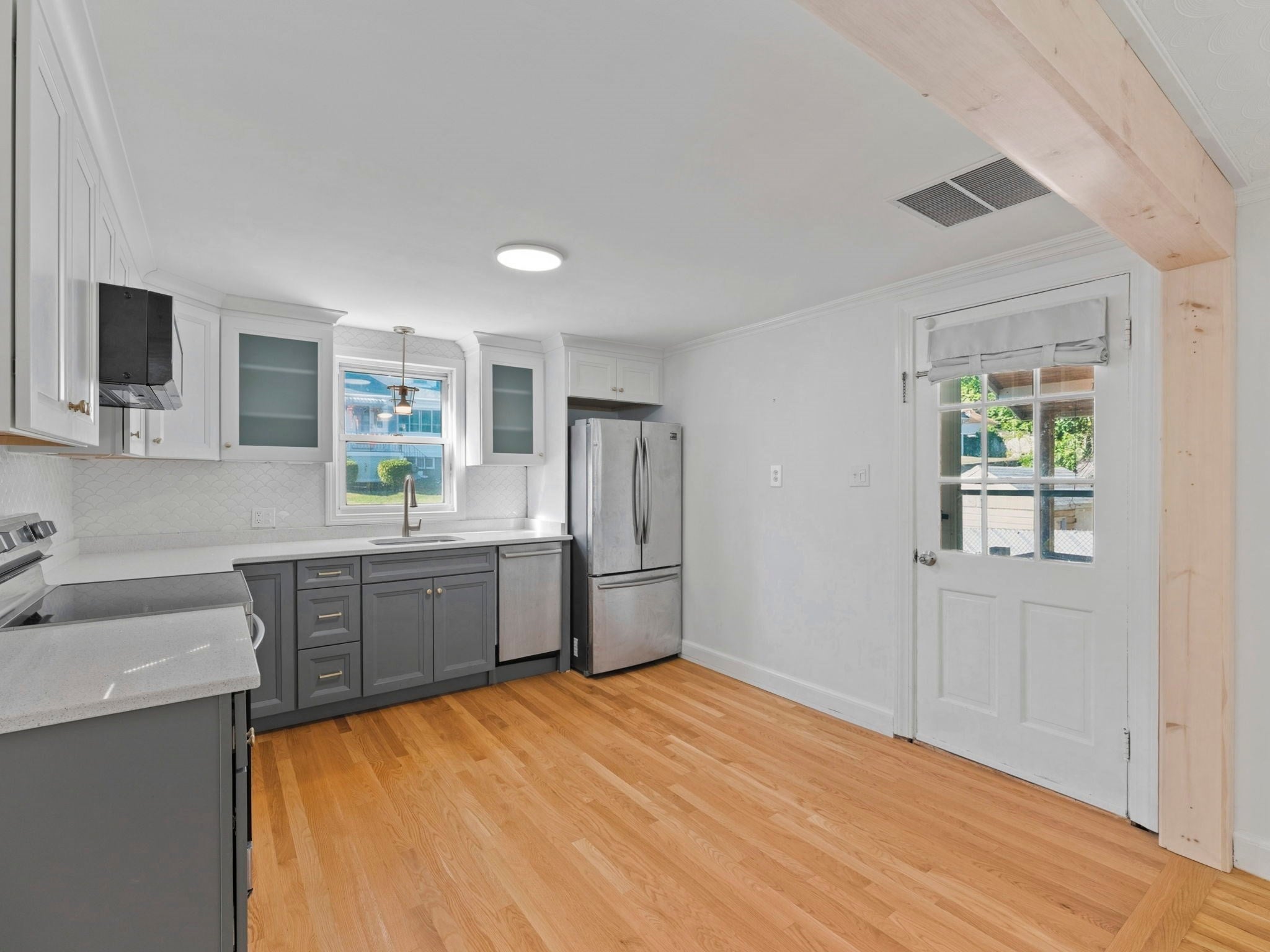 4 Ralph St, Medford, MA Photo #6