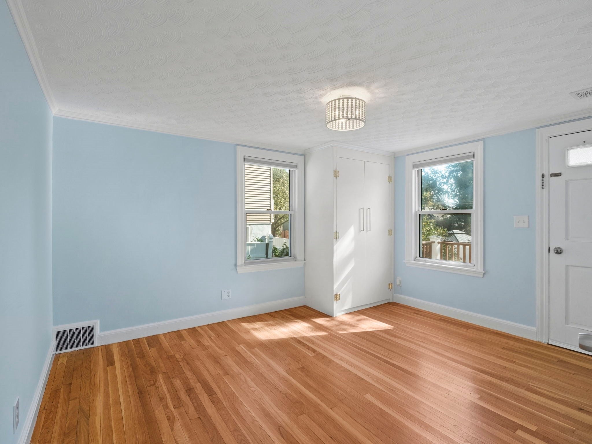 4 Ralph St, Medford, MA Photo #11