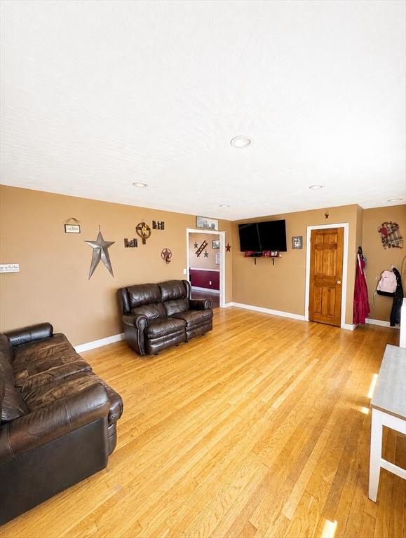 48 Sullivan Dr